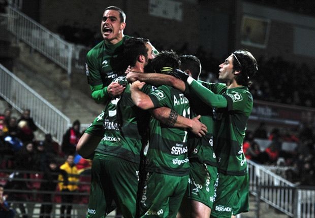 CLB cu cua Xabi Alonso va David Silva doi dau Barca, Real hinh anh