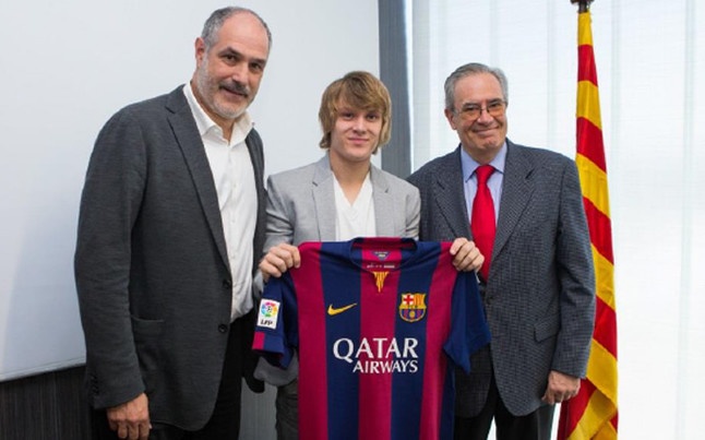 Barca chinh thuc ra mat tan binh thu 2 hinh anh