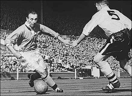 Tên tuổi của Stabile không ngừng được nhắc đến trong kỳ World Cup đầu tiên. Sau khi lập hat-trick vào lưới Mexico ở lượt trận thứ 2, Stabile lần lượt lập 2 cú đúp vào lưới Chile và Mỹ để đưa Argentina tiến vào chung kết gặp Uruguay. Ở trận đấu cuối cùng, Stabile ghi 1 bàn nhưng chừng đó không đủ để giúp Albiceleste giành chiến thắng. Chung cuộc Uruguay thắng 4-2 để lên ngôi vô địch.