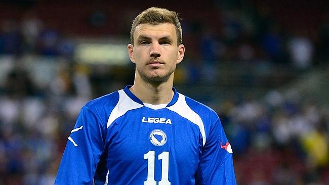 Tiêu điểm: Hai cầu thủ đang chơi tại giải Ngoại  hạng Anh  là thủ môn Asmir Begovic (Stoke City) và tiền đạo Edin Dzeko (Man City) sẽ là điểm tựa lớn nhất trong đội hình của Bosnia.