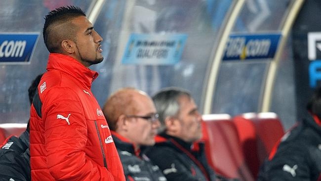 Tiêu điểm: Dù chấn thương nhưng tiền vệ Arturo Vidal của Juventus vẫn có tên, trong khi tiền vệ David Pizarro và tiền đạo Humberto Suazo đã bị loại khỏi danh sách 23 cầu thủ cuối cùng.