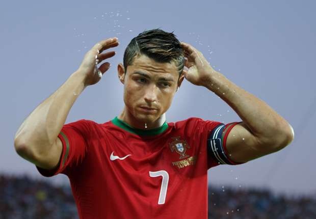 Ronaldo khong the phuc vu Bo Dao Nha truoc World Cup hinh anh