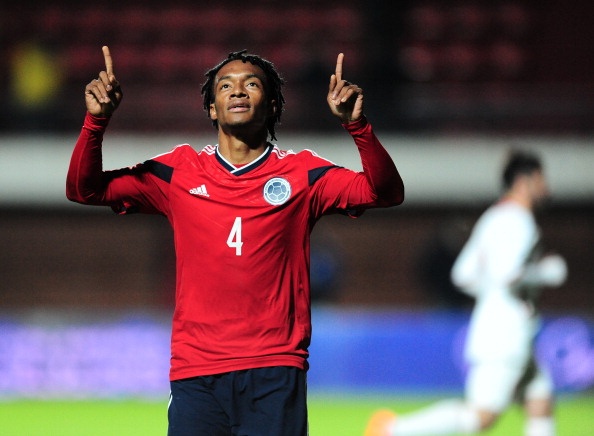 Muc tieu cua Arsenal, Bayern giup Colombia de bep Jordan 3-0 hinh anh