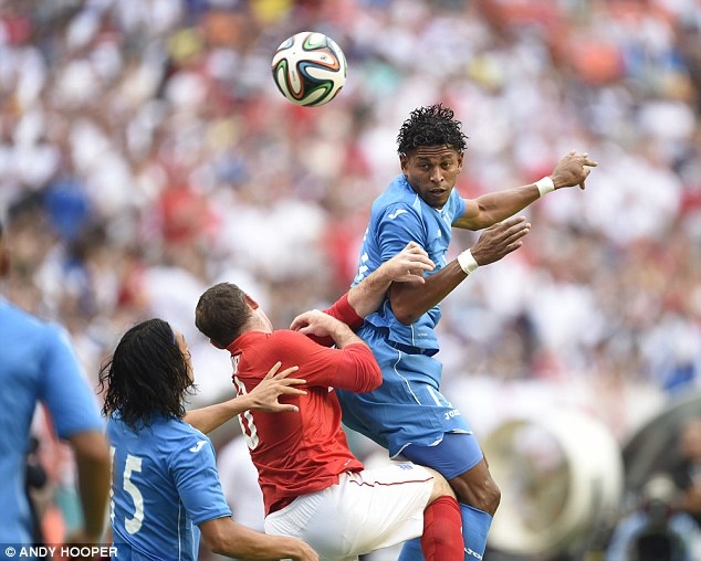 Tuyen Anh bi Honduras cam hoa o the hon nguoi hinh anh