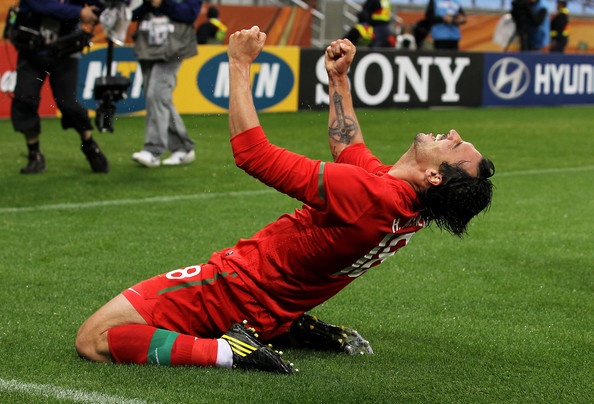 Ronaldo giup Almeida nang ty so len 3-0 cho Bo Dao Nha hinh anh