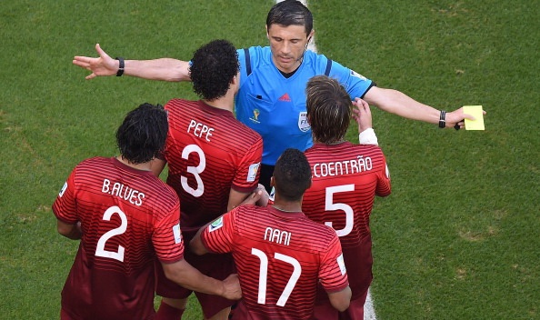 Pepe nhan the do, Bo Dao Nha thua tan nat truoc Duc hinh anh