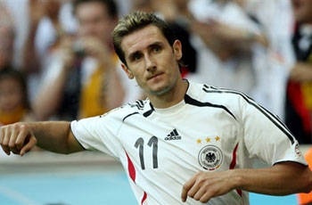 Cameroon 0-2 Duc (Vong bang World Cup 2002) hinh anh