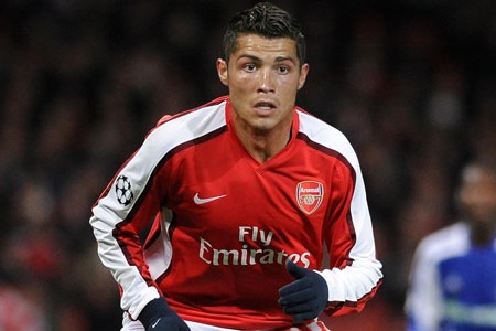 Tin chuyen nhuong 22/6: Ronaldo suyt gia nhap Arsenal hinh anh