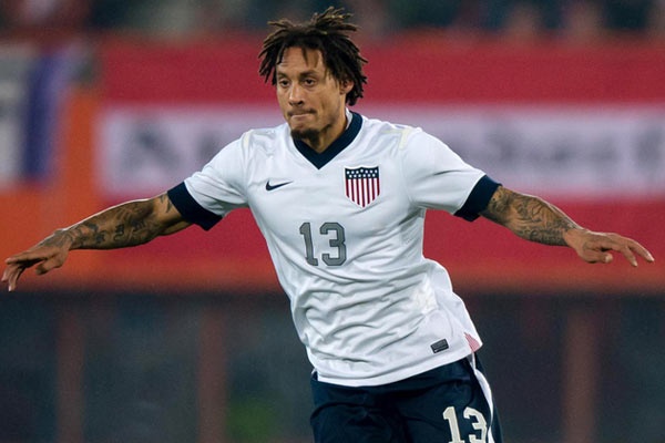 Ban go hoa 1-1 tuyet dep cua Jermaine Jones hinh anh