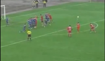 Moc bong nguoc ra phia sau cho dong doi sut hinh anh