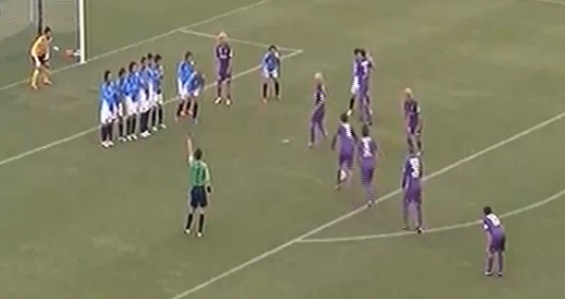 Lam hoa mat doi thu truoc khi tung don ket lieu hinh anh