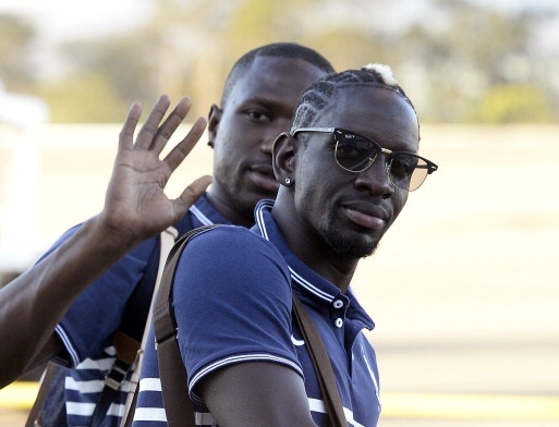 Mamadou Sakho (R) and Eliaquim Mangala.
