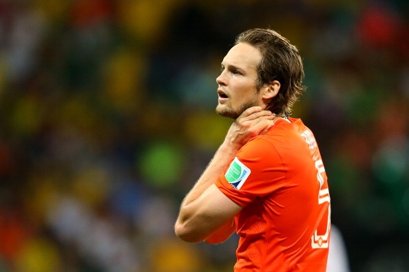 Blind là một trong những hậu vệ trái xuất sắc nhất tại giải lần này. Anh không chỉ hoàn thành tốt nhiệm vụ phòng ngự mà còn 3 lần kiến tạo để đồng đội lập công. Tỷ lệ chuyền bóng thành công của hậu vệ 24 tuổi này cũng ở mức rất cao - 87,3% (214/245).