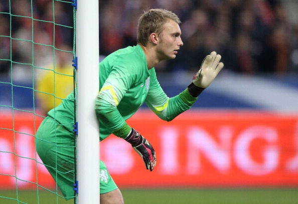 CDV Ha Lan tai Ha Noi vui mung truoc pha truy can cua Cillessen hinh anh