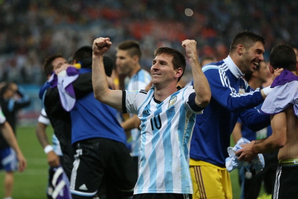 Diem tin 11/7: Argentina bi phat nang truoc chung ket hinh anh