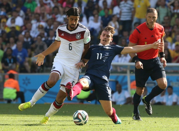 Ngoài tốc độ và khả năng giữ bóng tốt, Griezmann còn rất tinh quái. Cầu thủ chạy cánh 23 tuổi luôn được xem là một trong những mắt xích quan trọng trong sơ đồ chiến thuật của HLV Didier Deschamps. Hiện một loạt CLB trong đó có cả Liverpool, Chelsea và Monaco xếp hàng chờ chữ ký của ngôi sao Real Sociedad.