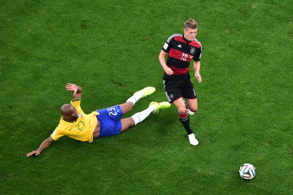 Kroos đang là ứng viên hàng đầu cho danh hiệu Quả bóng vàng World Cup 2014. Đây không phải là điều bất ngờ bởi tiền vệ 24 tuổi chơi tuyệt hay và đóng vai trò quan trọng trong sơ đồ chiến thuật của HLV Joachim Loew. Sau 6 lần ra sân, Kroos ghi 2 bàn, kiến tạo 3 lần, đạt tỷ lệ chuyền bóng thành công 91,2% (454/498).