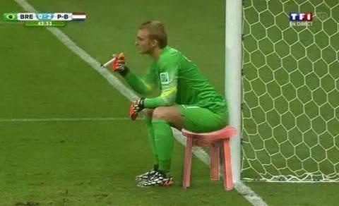 Anh che hai huoc tran tranh hang 3 Brazil - Ha Lan hinh anh