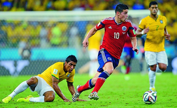 Với tốc độ cá nhân điêu luyện cùng khả năng bứt tốc tuyệt vời, James có thể thi đấu mọi vị trí trên hàng tiền vệ. Ngôi sao sinh năm 1991 có thể đá ở hai hành lang cánh hoặc tiền vệ tấn công. James là cầu thủ chơi rất đồng đội nên các đồng đội thường được hưởng lợi từ anh.