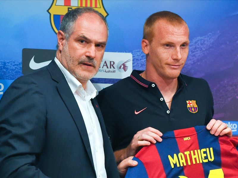 Tan binh cua Barca ngang nhien thach thuc Luis Enrique hinh anh