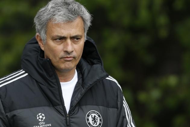Tương lai của Mourinho vẫn được đảm bảo dù Chelsea vừa trải qua một mùa giải trắng tay. Tuy nhiên, nếu tiếp tục tái hiện kết quả đó ở mùa này, Người đặc biệt khó có thể giữ được ghế nóng.
