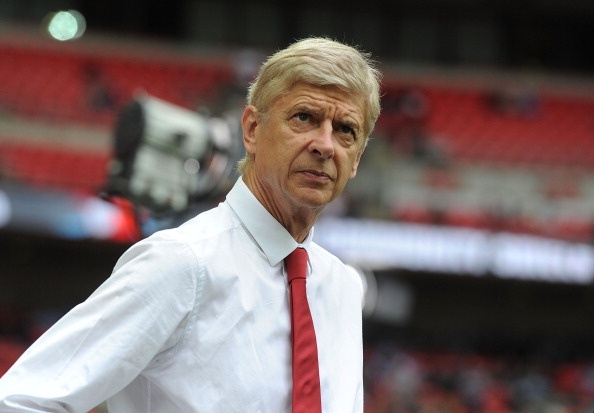 Wenger xuat hien tao suc ep cho HLV tuyen Nhat Ban hinh anh