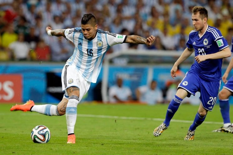 Pha can pha kieu rabona cua Rojo hinh anh