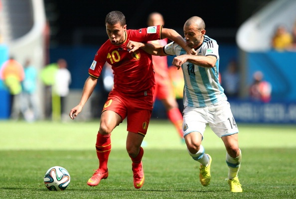 Giống như Silva, Hazard cũng gây thất vọng tại World Cup 2014. Trong giai đoạn chuẩn bị trước thềm mùa giải cùng Chelsea, tuyển thủ Bỉ cũng không để lại dấu ấn nào. Tuy vậy, giới chuyên môn nhận định ngôi sao 23 tuổi sẽ đưa Chelsea tới chức vô địch mùa này nếu anh có được thể lực tốt nhất.