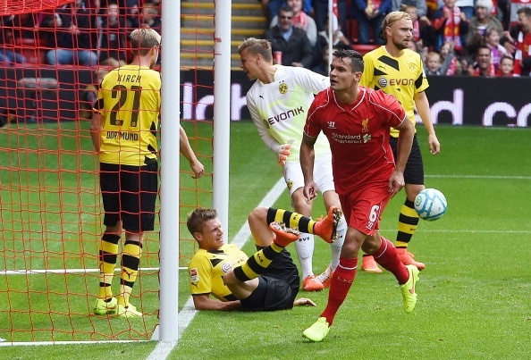 Màn trình diễn thuyết phục của Lovren trong màu áo Southampton buộc Liverpool phải bỏ ra 20 triệu bảng để đưa ngôi sao 25 tuổi về Anfield. Khi được hỏi về sự nghiệp thi đấu, tuyển thủ Croatia cho rằng chính vì lớn lên khi đất nước chìm trong chiến tranh đã giúp anh mạnh mẽ hơn trên sân cỏ.