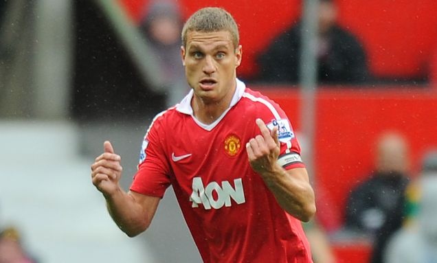 Trong số các cầu thủ sinh ra trong chiến tranh ở Balkan, Vidic là ngôi sao tỏa sáng rực rỡ nhất tại giải Ngoại hạng. Trước khi gia nhập Inter hồi hè vừa qua, tung vệ 32 tuổi từng cùng M.U giơ cao 15 danh hiệu trong đó có 5 chức vô địch NH Anh, 5 Siêu cúp Anh, 3 League Cup, 1 Champions League và 1 FIFA Club World Cup.