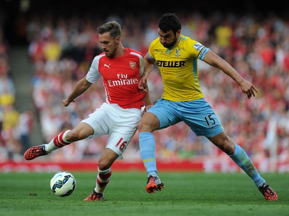 Ramsey một lần nữa chứng tỏ tầm quan trọng của mình trong màu áo Arsenal. Ngôi sao người xứ Wales không chỉ hỗ trợ đắc lực cho hàng thủ, mà thường xuyên có những pha thâm nhập vòng cấm của Crystal Palace. Ramsey ghi “Bàn thắng vàng” (phút 90+1), giúp Arsenal tránh khỏi trận hòa thất vọng.