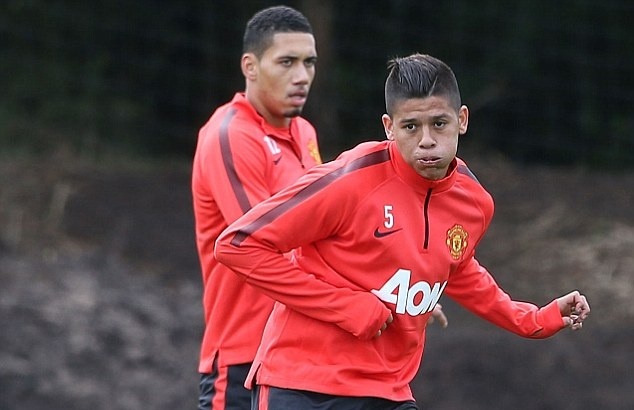 Buoi tap dau tien cua Marcos Rojo o M.U hinh anh