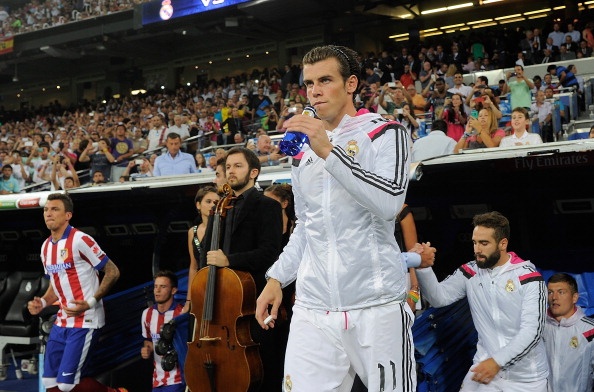 Vào 3h30 đêm nay (giờ Việt Nam), Real sẽ bước vào trận lượt về tranh Siêu cúp Tây Ban Nha với Atletico. Trong tay HLV Carlo Ancelotti có đầy đủ những quân bài tốt nhất như Kroos, James, Modric, Benzema, Bale, Di Maria và đặc biệt là Ronaldo. Tuy nhiên, Bale là cầu thủ được đánh giá là đáng xem nhất, bởi tuyển thủ xứ Wales có thể lực sung mãn nhất so với những ngôi sao còn lại.