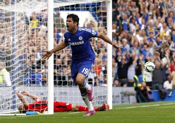 Cùng với Ronaldo và Messi, Diego Costa là một trong 3 sát thủ đáng sợ nhất tại La Liga mùa trước (ghi 27 bàn/35 trận tại La Liga). Màn trình diễn thuyết phục đó buộc Chelsea phải bỏ ra 32 triệu bảng để đón anh về hồi hè vừa qua. Cựu tiền đạo Atletico hòa nhập cực tốt vào lối chơi của CLB mới khi ghi 5 bàn cho The Blues, trong đó có 2 bàn/2 trận tại Ngoại hạng Anh.