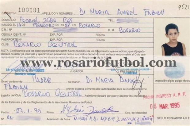 1. Di Maria có tên đầy đủ là Angel Fabian Di Maria Hernandez, con ông Miguel và bà Dianna. Anh sinh ra tại Perdriel, Rosario, Argentina. Năm 1995 (7 tuổi), Di Maria gia nhập Rosario Central với phí chuyển nhượng có giá 30 quả bóng (trước đó Di Maria chơi cho một đội bóng nhỏ ở địa phương) và tốt nghiệp học viện bóng đá trẻ của CLB này năm 2005.