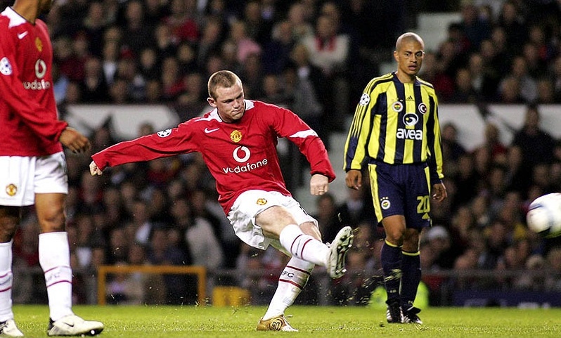 Rooney lap hat-trick trong ngay ra mat M.U tai Champions League hinh anh