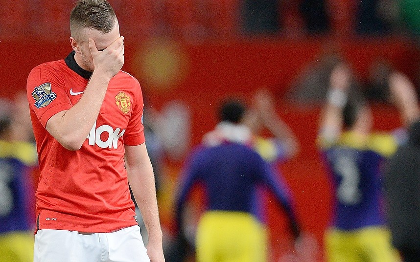 Từng được đánh giá là một trong những ngôi sao triển vọng nhất tại Old Trafford, nhưng Cleverley giờ lại bị xem là người thừa trong đội ngũ Quỷ đỏ. Hiện Aston Villa, Hull City và Valencia rất muốn giải cứu tiền vệ người Anh với mức phí khoảng 8 triệu bảng.