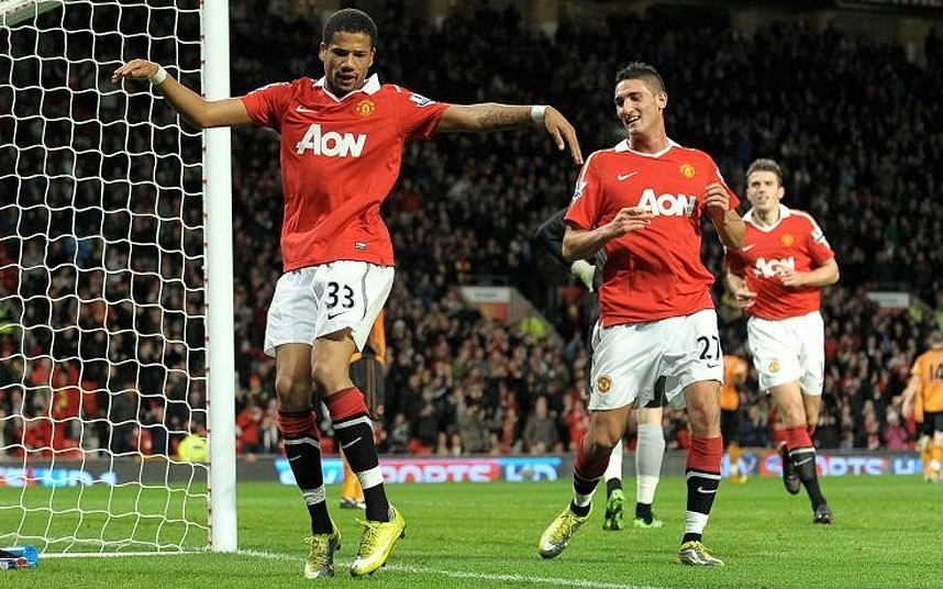 Năm 2010, Sir Alex gây bất ngờ khi bỏ ra 7 triệu bảng để chiêu mộ Bebe. Đúng như dự đoán của giới chuyên môn, tiền đạo người Bồ Đào Nha không chứng tỏ được năng lực để trở thành cầu thủ M.U. Sau 3 lần bị đem cho mượn, Bebe được bán đứt cho Benfica hồi tháng 7.