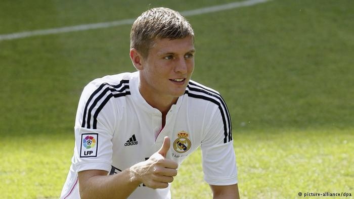 25 triệu bảng là mức giá hời của Real nếu so sánh với tài năng của Kroos. Thực tế, ngôi sao người Đức đã bắt đầu gây dựng được hình ảnh trong màu áo Kền kền.