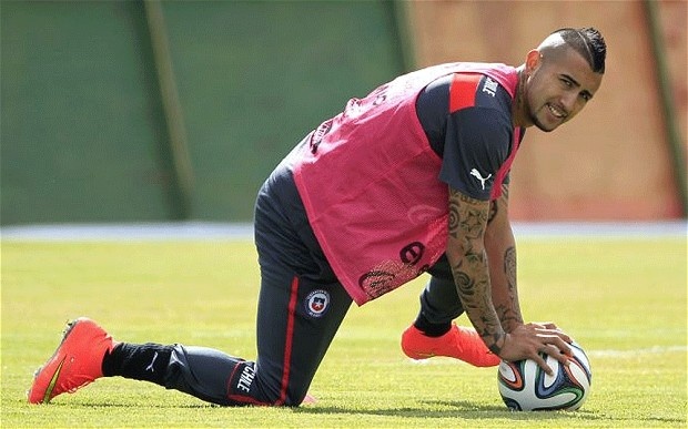 Vidal gian tiep thong bao tinh hinh the luc toi M.U hinh anh