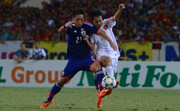 U19 VN bat luc truoc phong tuyen vung chac cua nguoi Nhat hinh anh