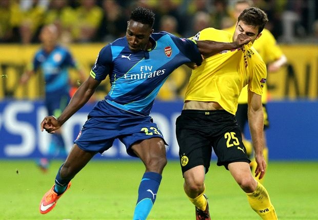 Welbeck thi đấu vô duyên khi phung phí những cơ hội