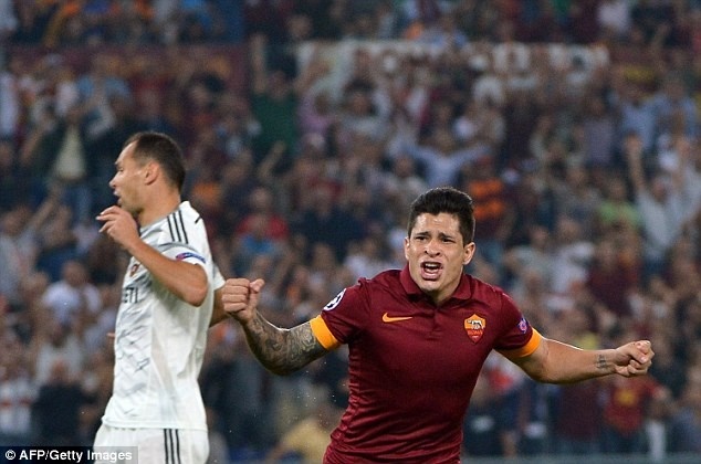 Tài năng trẻ Iturbe không hề bị ngợp trong lần đầu tiên tham dự Champions League. Tân binh 21 tuổi của Roma thi đấu tuyệt hay khi ghi bàn mở tỷ số và tung ra 2 pha kiến tạo để Gervinho và Maicon lập công, góp phần vào chiến thắng 5-1 trước CSKA Moscow.
