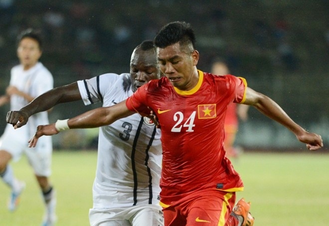 Bang xep hang FIFA thang 9/2014: Viet Nam tut 3 bac hinh anh