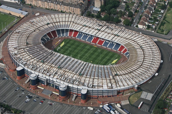 Hampden Park là nơi diễn ra 3 trận đấu thuộc vòng bảng, 1 trận thuộc vòng 16 đội. Sức chứa: 52.063 chỗ ngồi.