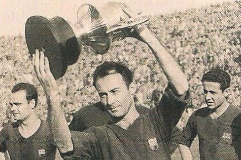 Cesar Rodriguez dành phần lớn cuộc đời để cống hiến cho Barca. Sau 16 năm chơi bóng tại Nou Camp (1939-1955), ông ghi tới 192 bàn/287 trận. Mùa 1941/42 ông thi đấu cho Granada theo diện cho mượn và ghi 23 bàn/24 trận. Phong độ của ông chỉ giảm sút khi chuyển sang khoác áo Leonesa và Elche ở những năm cuối sự nghiệp với 8 bàn/42 trận. Tỷ lệ ghi bàn của Cesar Rodriguez là 0,63 bàn/trận.