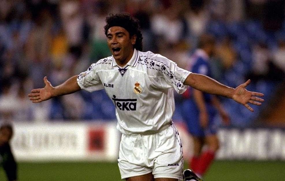 Sau khi rời quê hương Mexico, Hugo Sanchez chọn Atletico Madrid làm điểm dừng chân tiếp theo. Tại Vicente Calderon, ông ghi 54 bàn/111 trận. Năm 1985, ông chuyển sang khoác áo Real Madrid và ghi 164 bàn/207 lần ra sân. Trước khi rời Tây Ban Nha để trở lại Mexico, Hugo Sanchez ghi thêm 16 bàn/29 trận tại Rayo Vallecano. Trung bình mỗi trận huyền thoại của Real ghi 0,67 bàn.