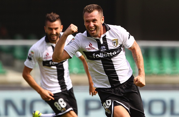 Dù đã bước sang tuổi 32 nhưng Cassano lại đang dẫn đầu danh sách ghi bàn tại Serie A với 3 pha lập công. Trong chuyến làm khách trên sân Chievo cuối tuần qua, cựu sao Real lập cú đúp, góp phần vào chiến thắng 3-2 của Parma. Tiếc là ở cuộc tiếp đón Roma vào giữa tuần, anh lại không thể khai hỏa khiến đội nhà bại trận 1-2.
