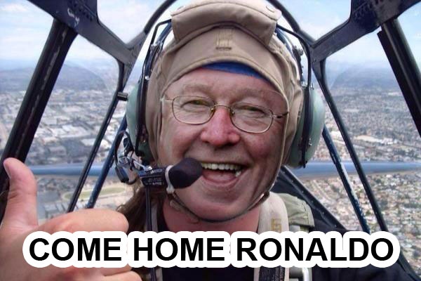 Anh vui Sir Alex lai may bay, keu goi Ronaldo tro lai M.U hinh anh