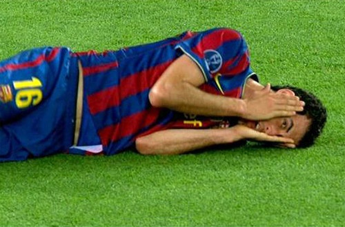 Nhung pha an va tho thien cua Busquets hinh anh